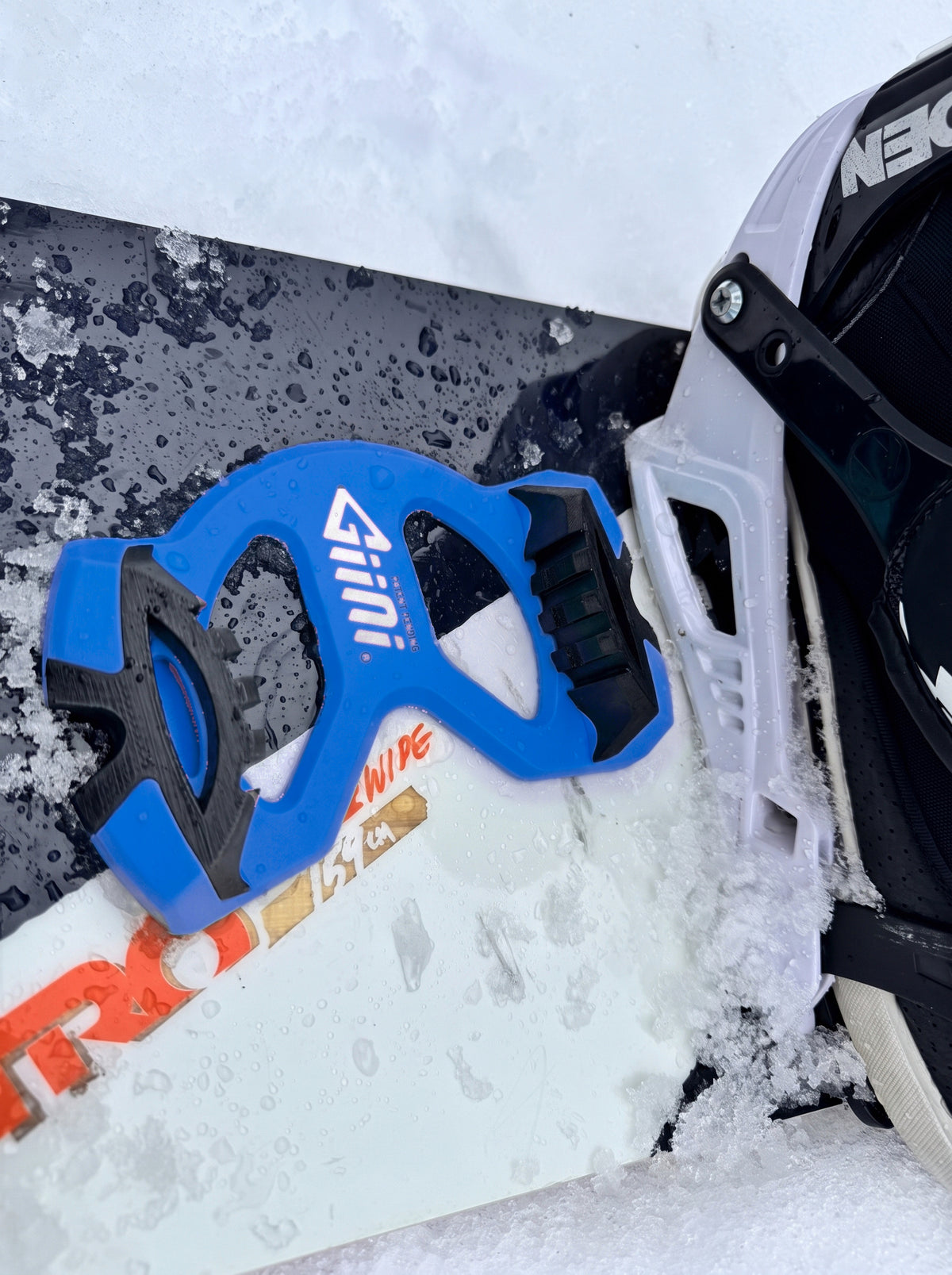 Giini Pyro Hyper Blue