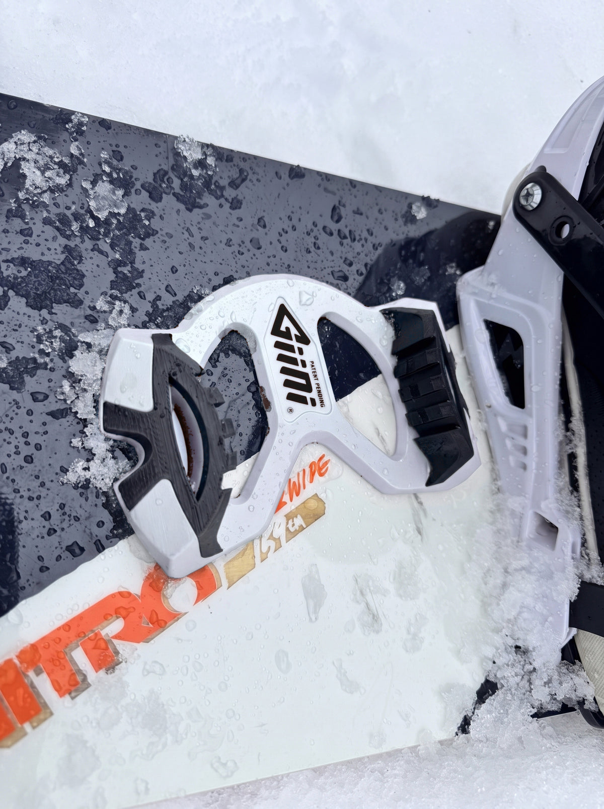 Giini Pyro Whiteout